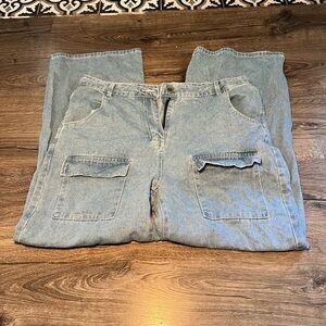 Baggy denim jeans
